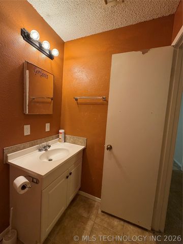 703 W Cedar, Wilburton, OK 74578