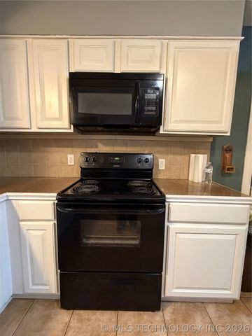 703 W Cedar, Wilburton, OK 74578