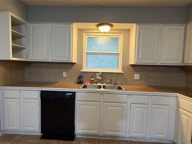 703 W Cedar, Wilburton, OK 74578
