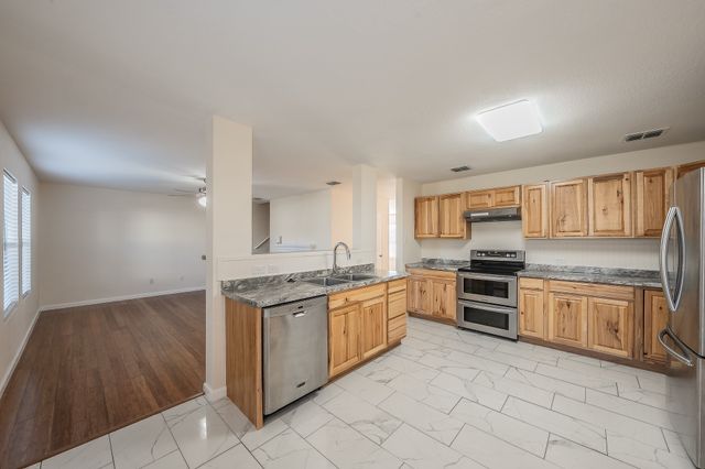 12109 Arbor Lake Road, Rhome, TX 76078