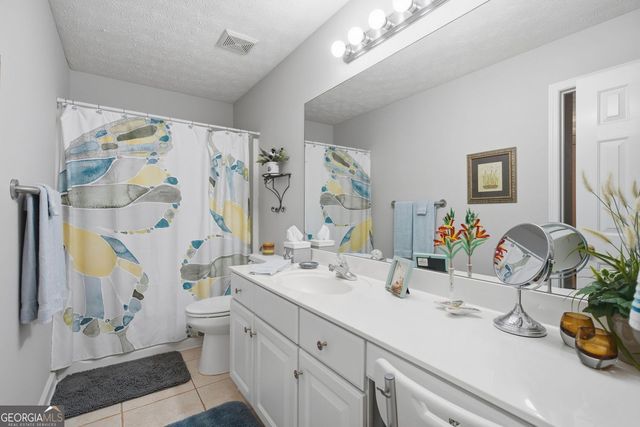 5780 Newberry Point Drive, Flowery Branch, GA 30542