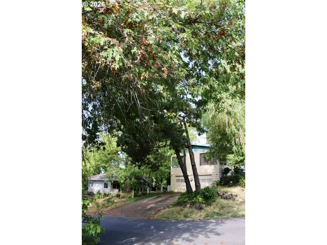 7137 Sw 32ND Ave, Portland, OR 97219