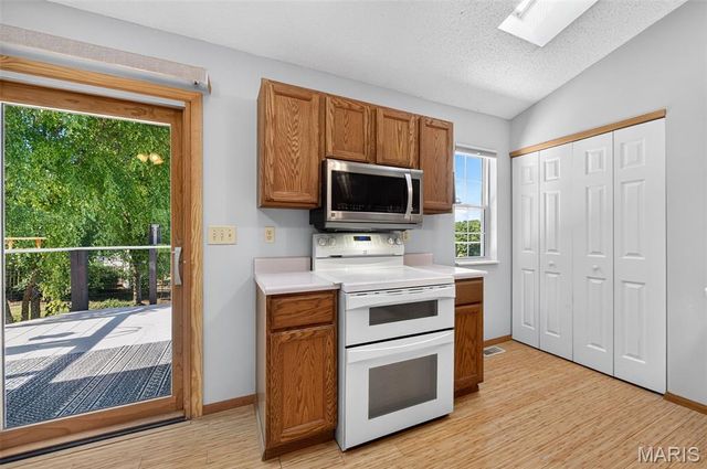 808 Northridge Drive, Marthasville, MO 63357