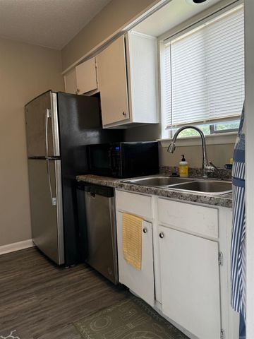 101 Pine Forest Dr Apt 7, Maumelle, AR 72113