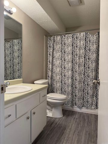 101 Pine Forest Dr Apt 7, Maumelle, AR 72113