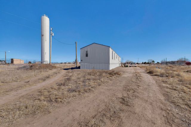 2 Connecticut Court, Moriarty, NM 87035