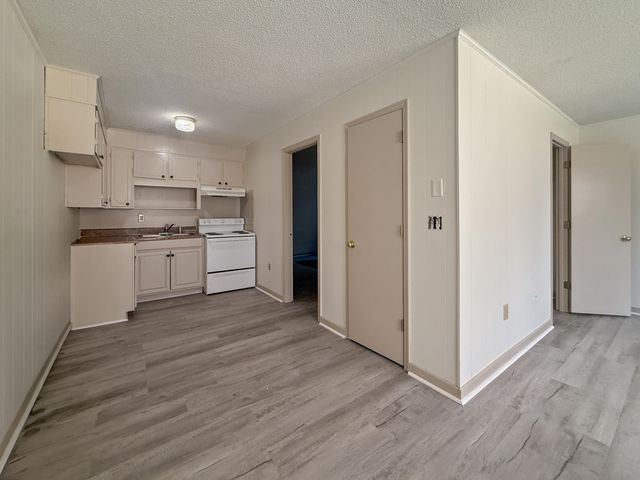 79 Ridgemont CIR, Collinsville, VA 24078