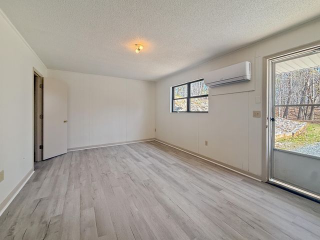 79 Ridgemont CIR, Collinsville, VA 24078