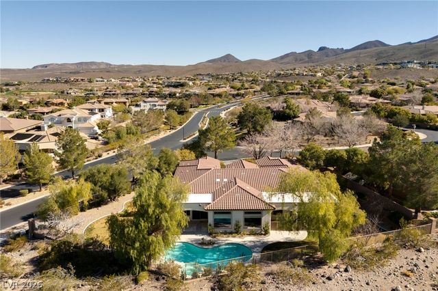 1 Knob Oak Drive, Henderson, NV 89052