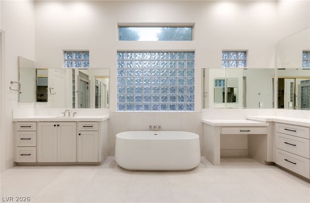 1 Knob Oak Drive, Henderson, NV 89052