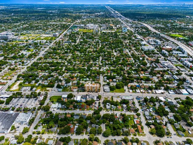 699 E Okeechobee Rd, Hialeah, FL 33010
