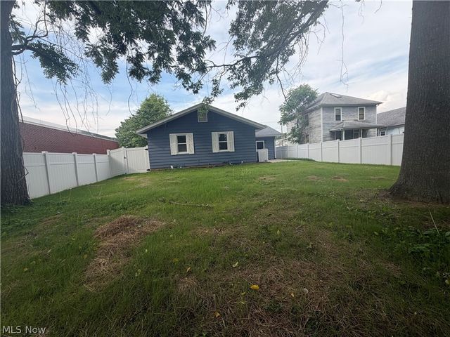 712 41st Street, Vienna, WV 26105