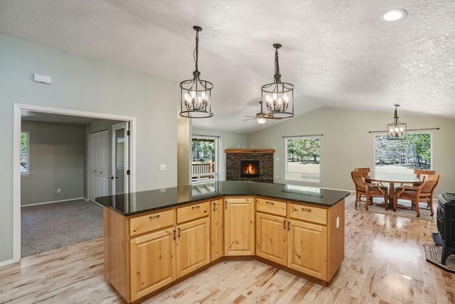 52220 Dorrance Meadow Road, La Pine, OR 97739