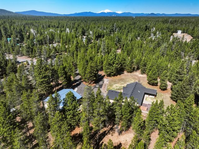 52220 Dorrance Meadow Road, La Pine, OR 97739