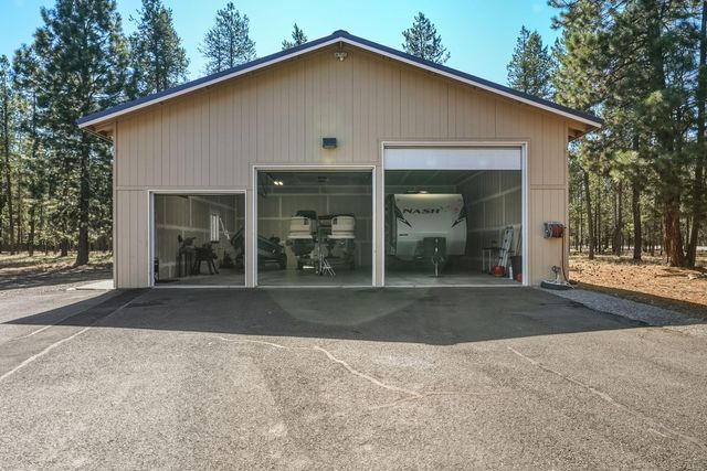 52220 Dorrance Meadow Road, La Pine, OR 97739
