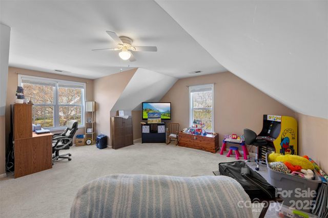 600 Summey Farm Drive, Dallas, NC 28034