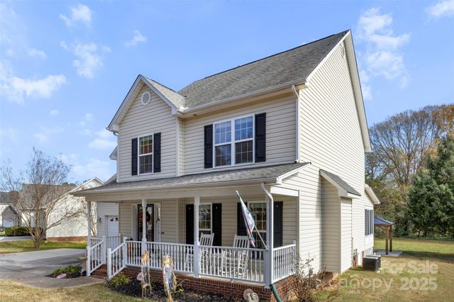 600 Summey Farm Drive, Dallas, NC 28034