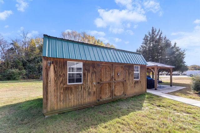 600 Summey Farm Drive, Dallas, NC 28034