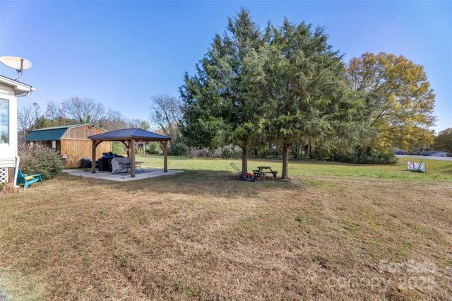 600 Summey Farm Drive, Dallas, NC 28034