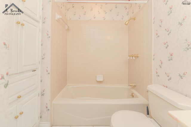 903 MIMOSA STREET, Burkburnett, TX 76354