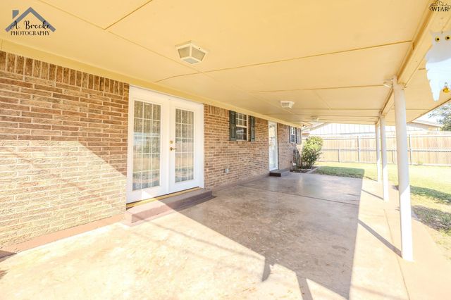 903 MIMOSA STREET, Burkburnett, TX 76354