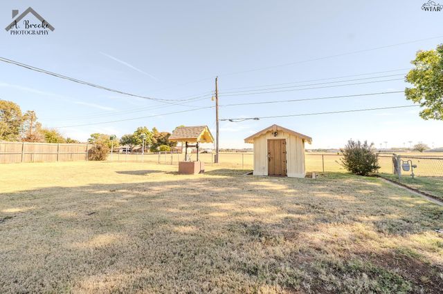 903 MIMOSA STREET, Burkburnett, TX 76354