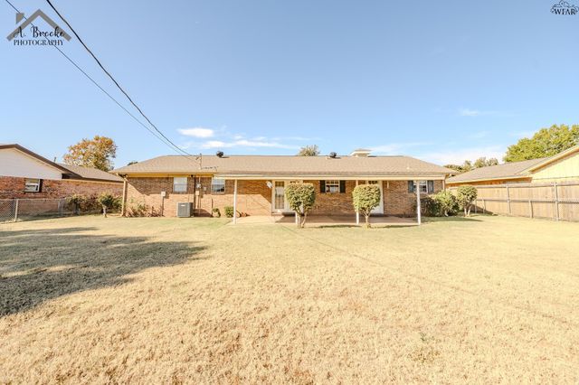 903 MIMOSA STREET, Burkburnett, TX 76354