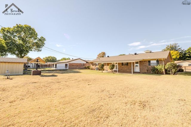 903 MIMOSA STREET, Burkburnett, TX 76354