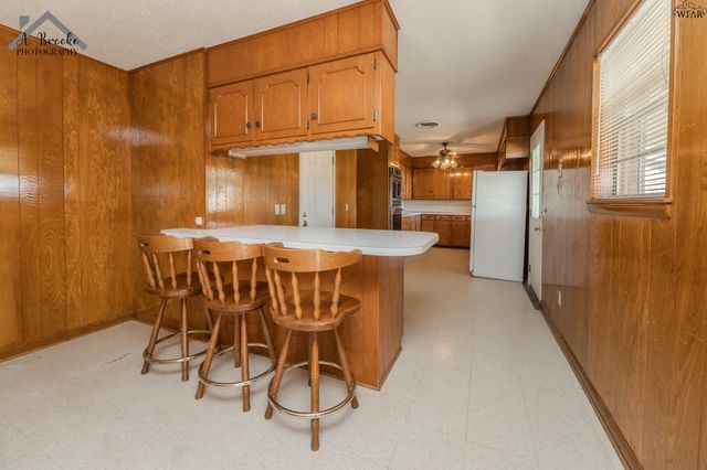 903 MIMOSA STREET, Burkburnett, TX 76354