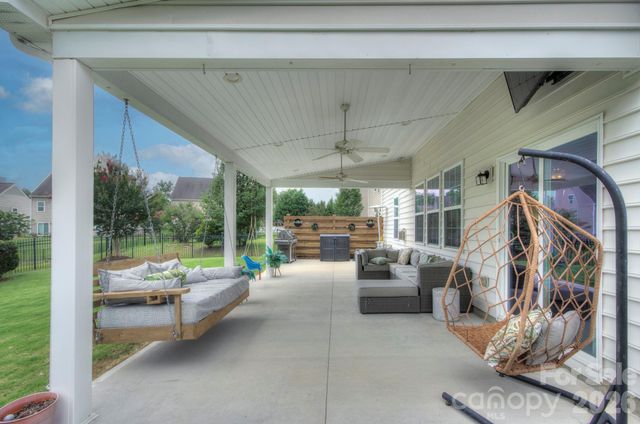 9277 Perseverance Drive, Harrisburg, NC 28075