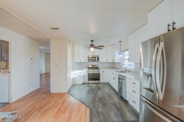 5460 E ARBOR Avenue, Mesa, AZ 85206