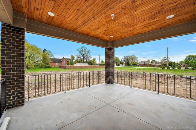 18764 Via Firenze Drive, Macomb, MI 48044