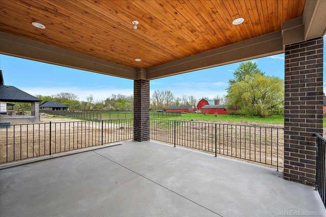 18764 Via Firenze Drive, Macomb, MI 48044