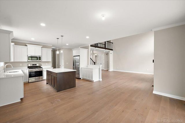 18764 Via Firenze Drive, Macomb, MI 48044