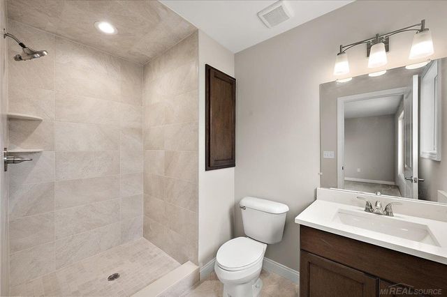18764 Via Firenze Drive, Macomb, MI 48044
