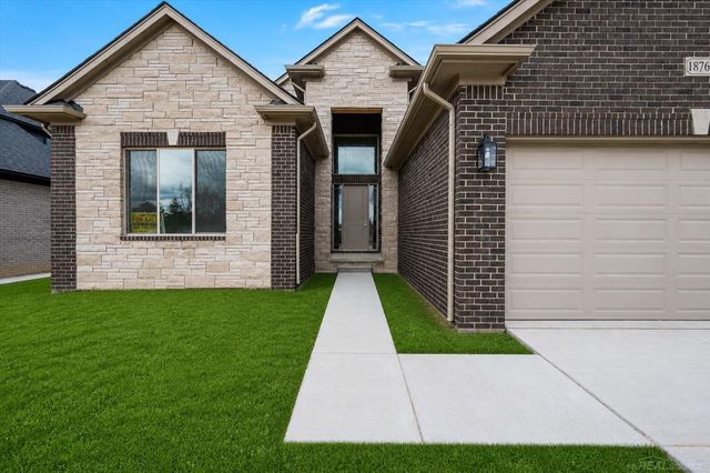 18764 Via Firenze Drive, Macomb, MI 48044