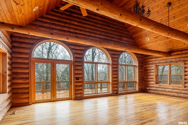 221 Poplar Lake Road, Makanda, IL 62958