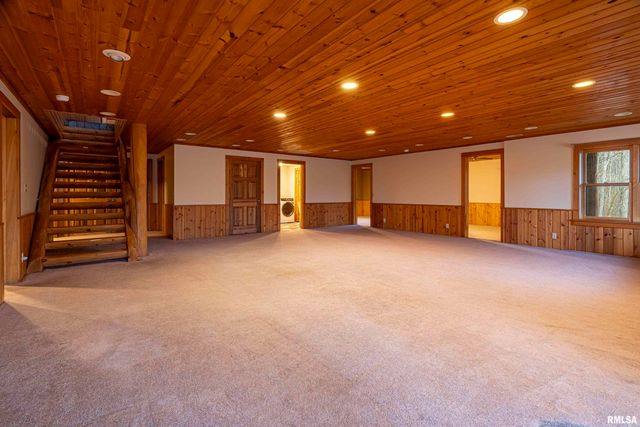 221 Poplar Lake Road, Makanda, IL 62958