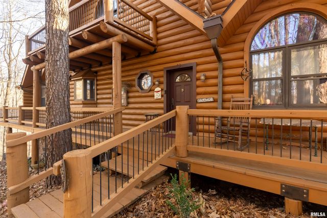 221 Poplar Lake Road, Makanda, IL 62958