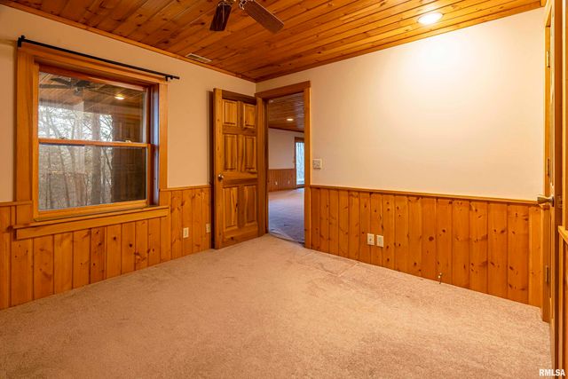 221 Poplar Lake Road, Makanda, IL 62958