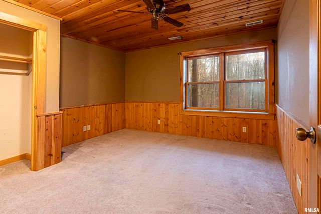 221 Poplar Lake Road, Makanda, IL 62958