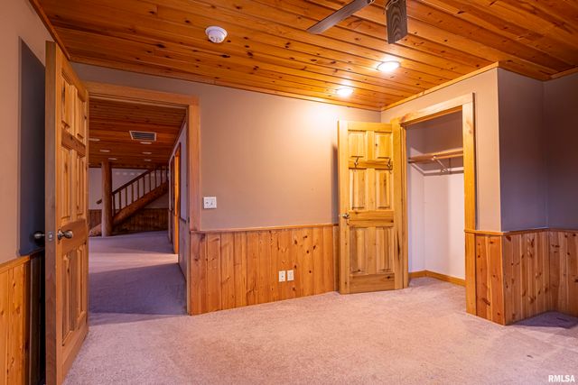 221 Poplar Lake Road, Makanda, IL 62958