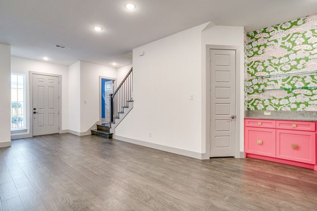 4913 Hidden Grove Drive, Fort Worth, TX 76114