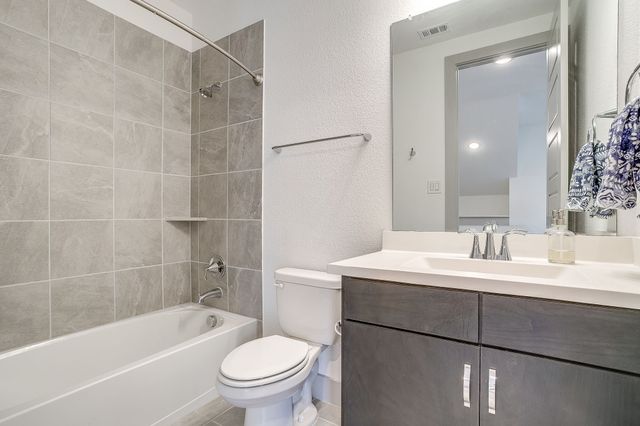 4913 Hidden Grove Drive, Fort Worth, TX 76114