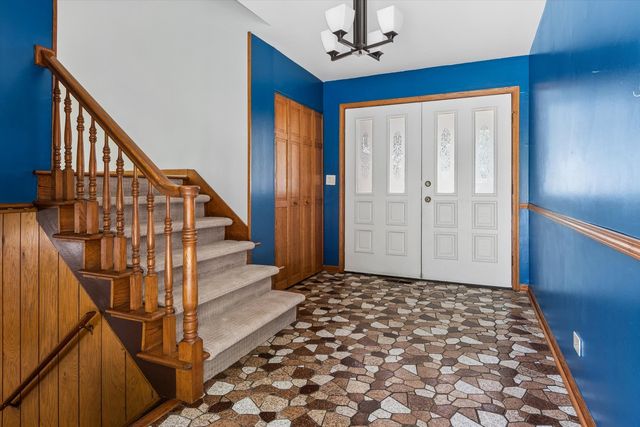 6702 Pershing Court, Woodridge, IL 60517