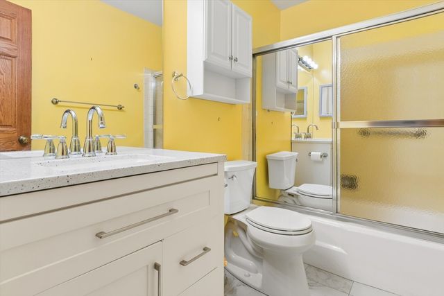 6702 Pershing Court, Woodridge, IL 60517