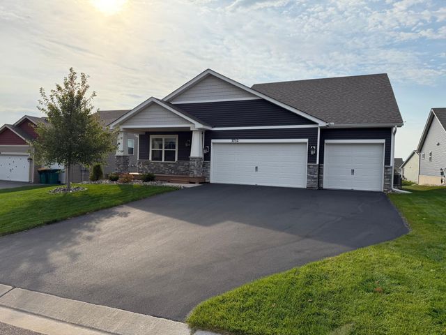 7752 206th Street W, Lakeville, MN 55044
