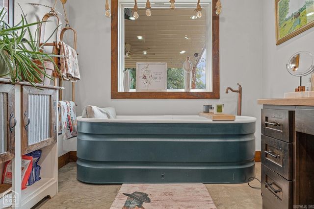 1387 Greene Road 517, Marmaduke, AR 72443