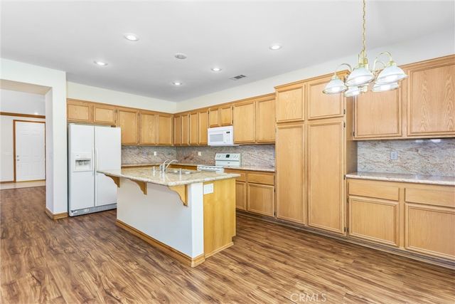 35653 Oak Creek, Yucaipa, CA 92399