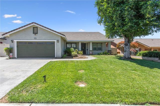35653 Oak Creek, Yucaipa, CA 92399